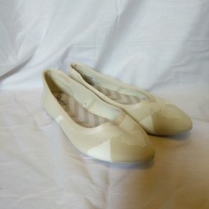 sketchers that look like rothys